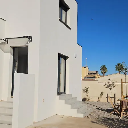 Aubepines By Interhome Vakantiehuis Saintes-Marie-la-Mer